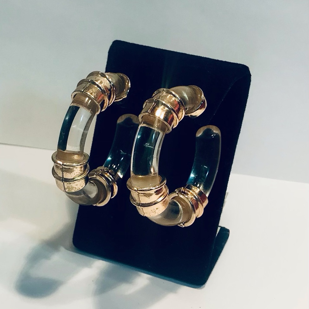 Gorgeous Classic Vintage Hoop Earrings